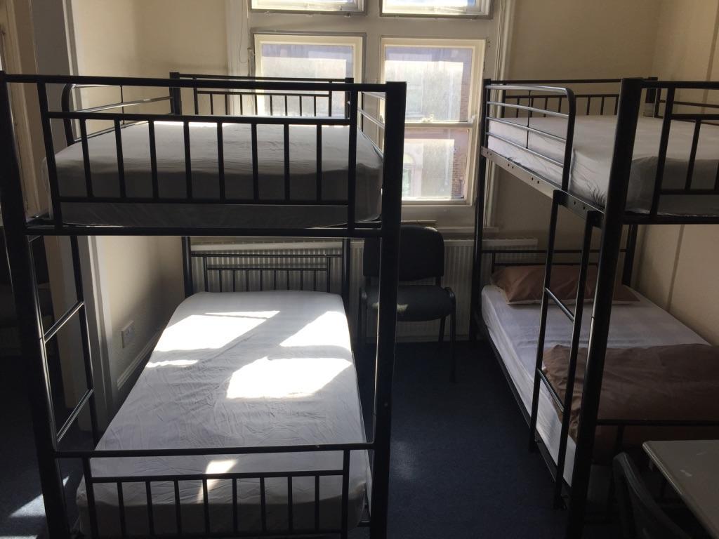 Amity Hostel Лондон Экстерьер фото